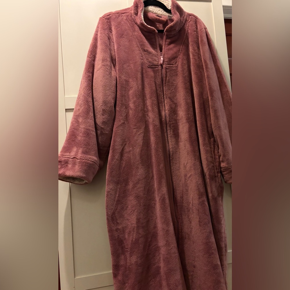 LL Bean long zip up mauve bathrobe size 3X